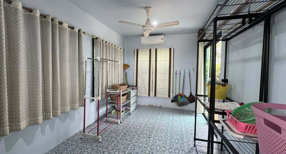 For rent and for sale 4 bedrooms house in Sai Mai, Bangkok