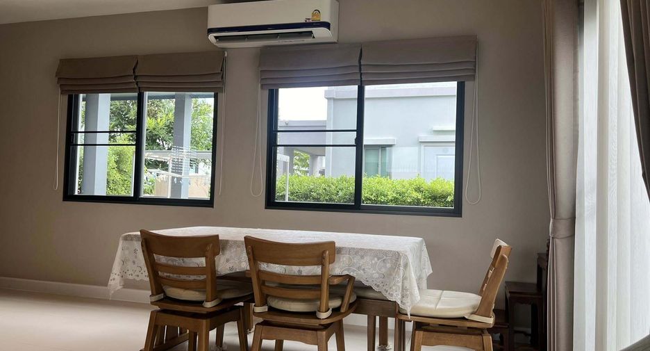 For rent and for sale 4 bedrooms house in Sai Mai, Bangkok