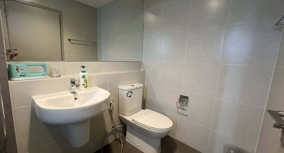 For rent and for sale 4 bedrooms house in Sai Mai, Bangkok