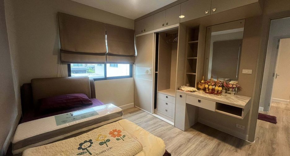 For rent and for sale 4 bedrooms house in Sai Mai, Bangkok