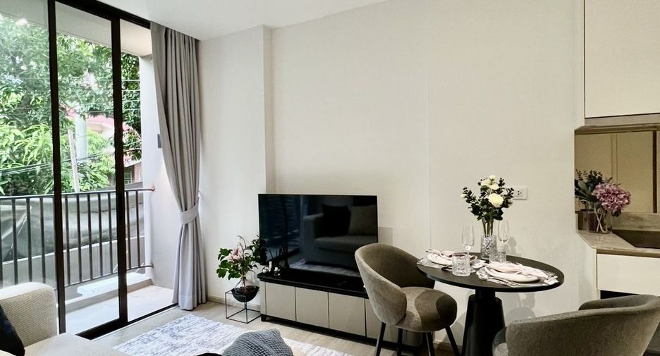 For rent 1 bed condo in Khlong Toei, Bangkok