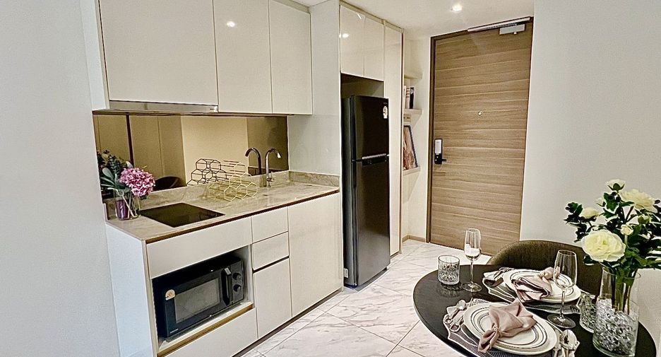 For rent 1 bed condo in Khlong Toei, Bangkok