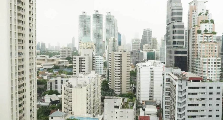 For rent 2 bedrooms condo in Khlong Toei, Bangkok