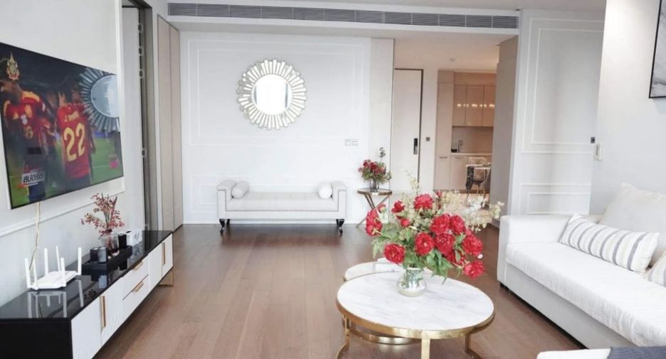 For rent 2 bedrooms condo in Khlong Toei, Bangkok
