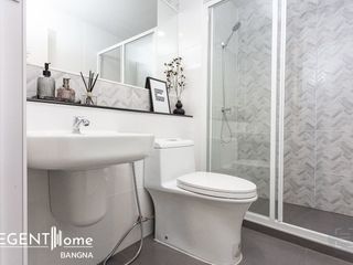 À vendre 1 chambre condo à Bang Na, Bangkok