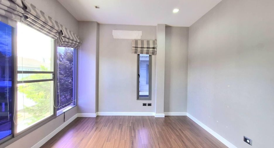 For rent 4 bedrooms house in Prawet, Bangkok
