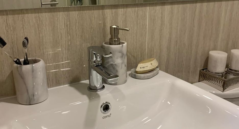 Condo en alquiler de 1 habitaciones en Suan Luang, Bangkok