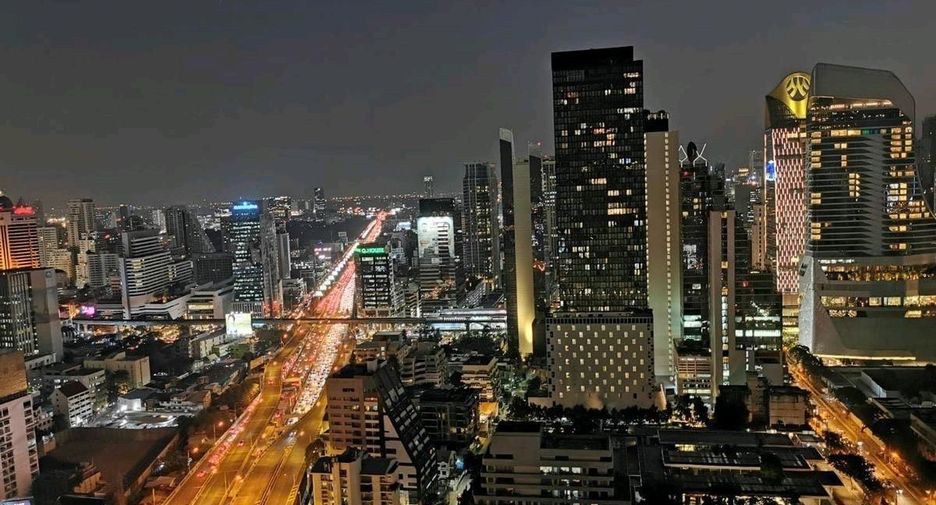 For rent 1 bed condo in Watthana, Bangkok