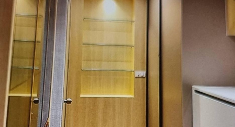 For sale 2 bedrooms condo in Phra Khanong, Bangkok