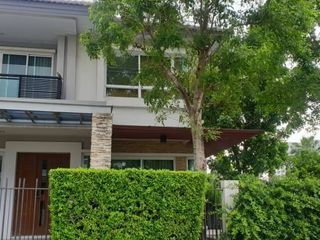 For sale 4 bedrooms house in Khan Na Yao, Bangkok