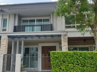For sale 4 bedrooms house in Khan Na Yao, Bangkok