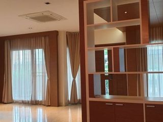 For sale 4 bedrooms house in Khan Na Yao, Bangkok