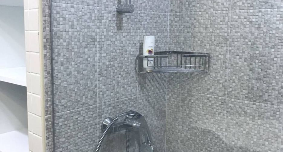 For rent 2 bedrooms condo in Pathum Wan, Bangkok