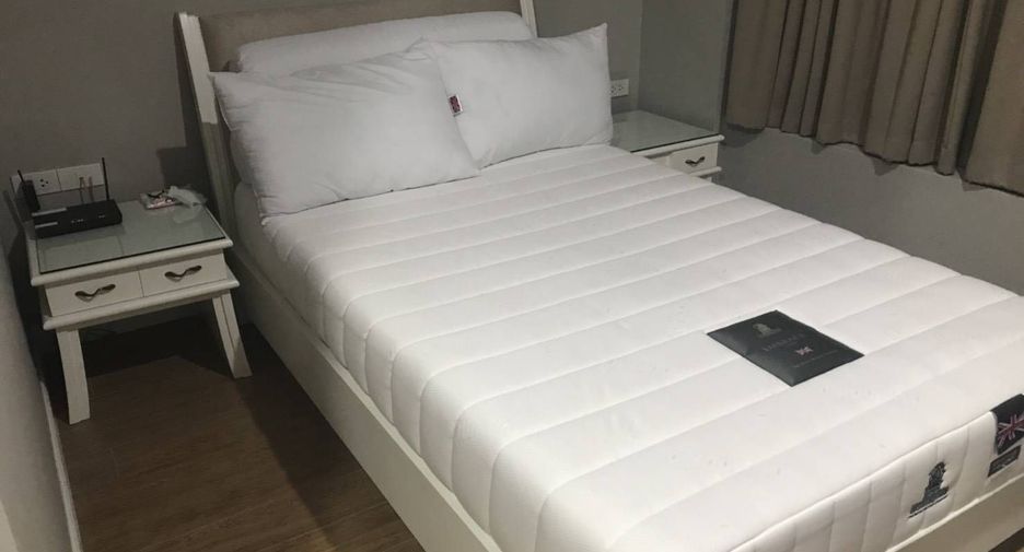 For rent 2 bedrooms condo in Pathum Wan, Bangkok