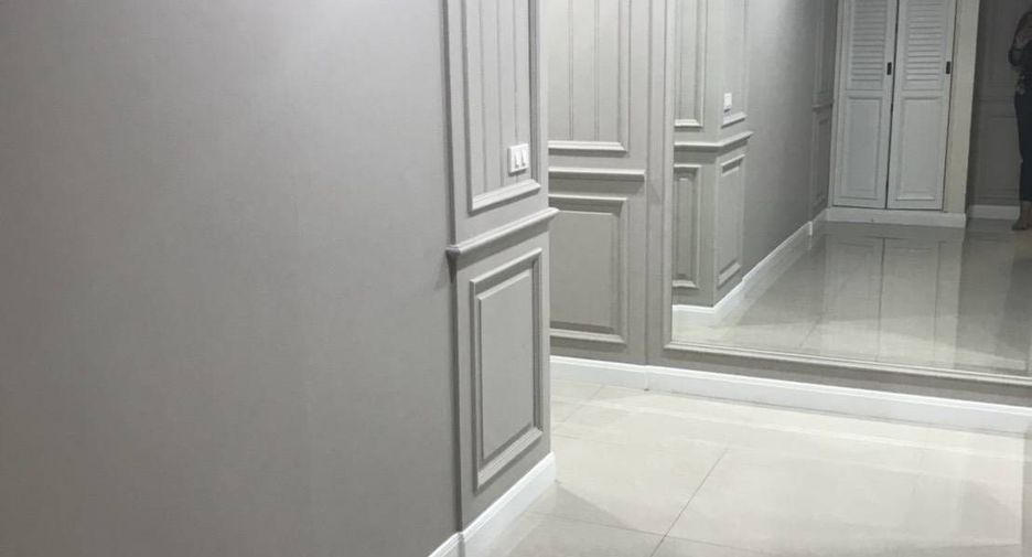 For rent 2 bedrooms condo in Pathum Wan, Bangkok