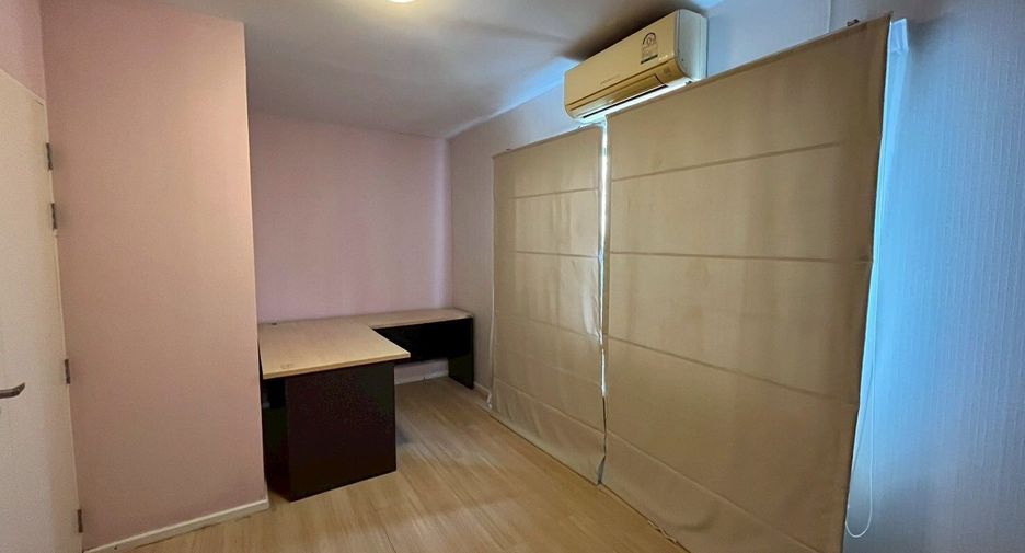 For sale 4 bedrooms townhouse in Bueng Kum, Bangkok