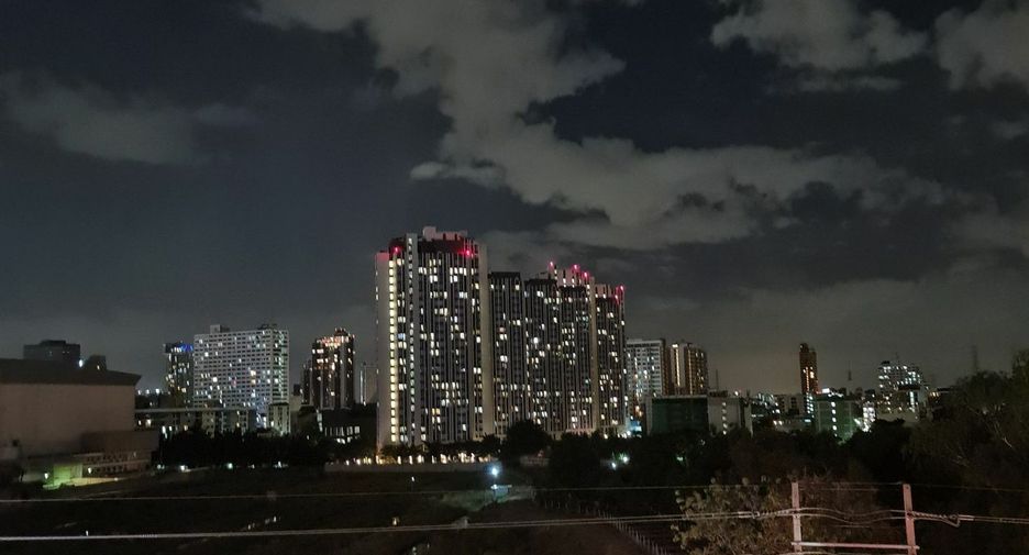 For rent 1 bed condo in Huai Khwang, Bangkok