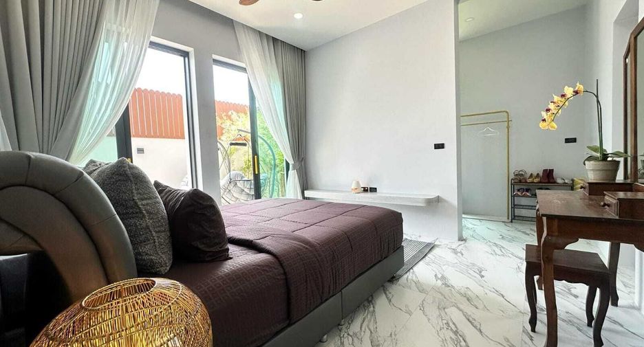 For rent 2 bedrooms villa in Mueang Phuket, Phuket