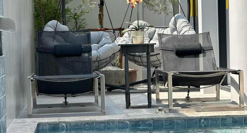 For rent 2 bedrooms villa in Mueang Phuket, Phuket