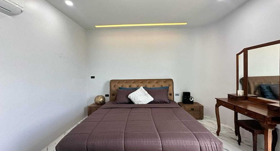 For rent 2 bedrooms villa in Mueang Phuket, Phuket