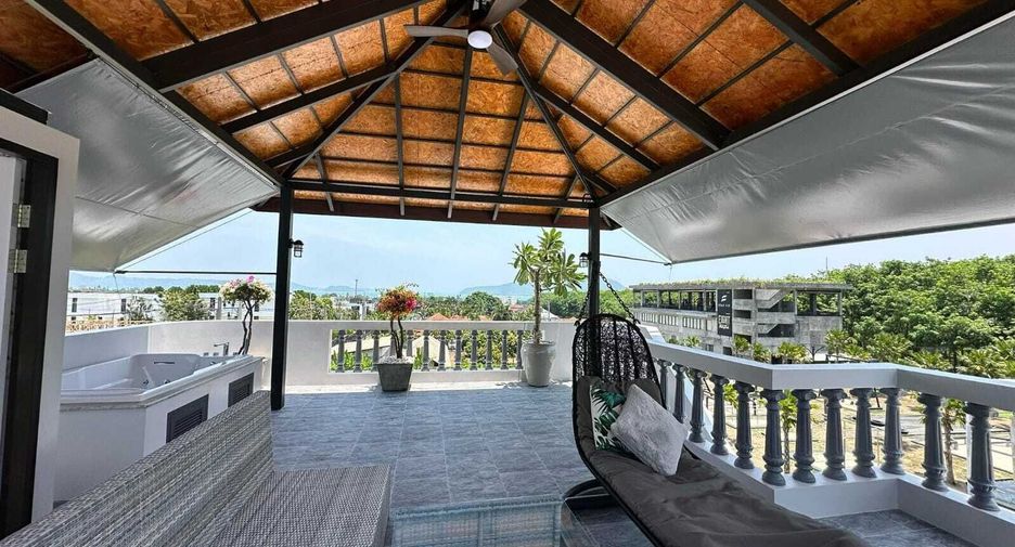 For rent 2 bedrooms villa in Mueang Phuket, Phuket