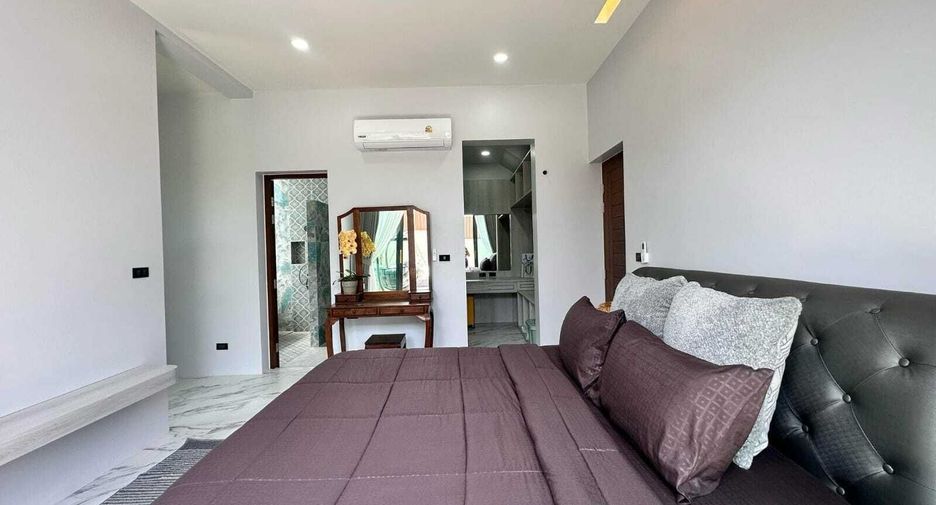 For rent 2 bedrooms villa in Mueang Phuket, Phuket