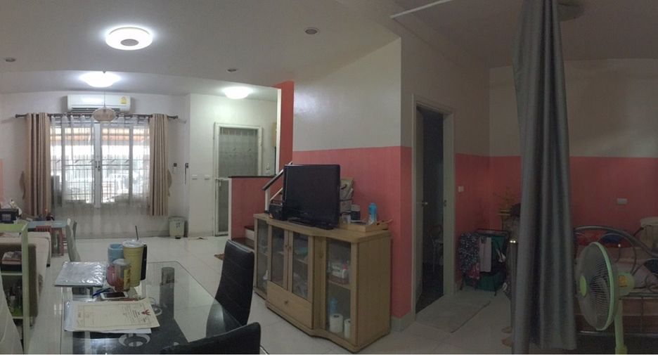 For sale 3 bedrooms townhouse in Bueng Kum, Bangkok