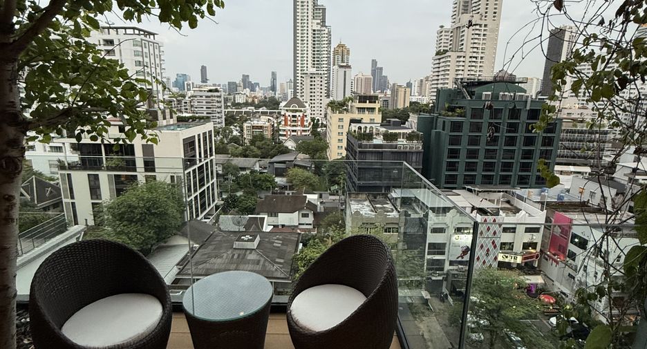 For rent 3 bedrooms condo in Watthana, Bangkok