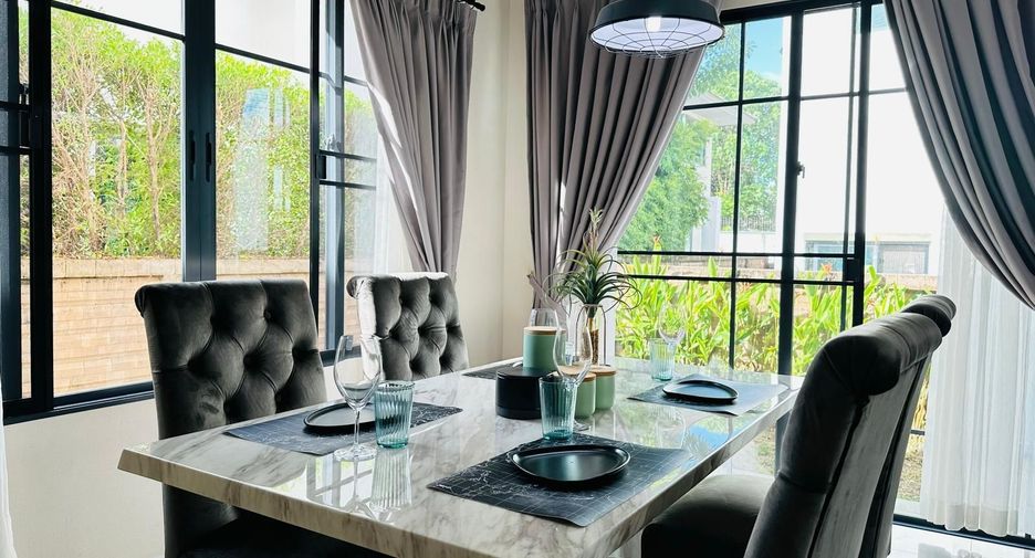 Haus zur Miete mit 3 Zimmer in Mueang Phuket, Phuket
