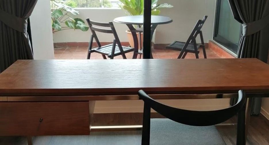 For rent 3 bedrooms condo in Watthana, Bangkok