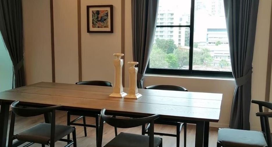 For rent 3 bedrooms condo in Watthana, Bangkok