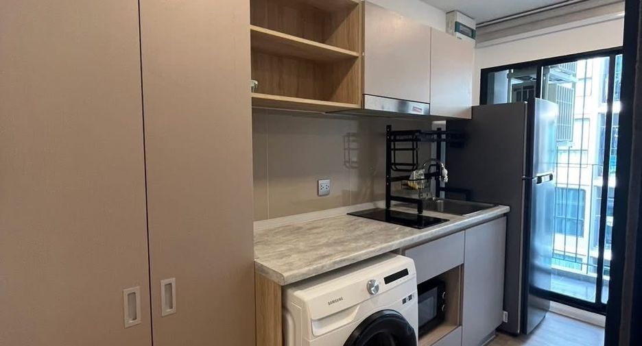 For rent 1 bed condo in Wang Thonglang, Bangkok