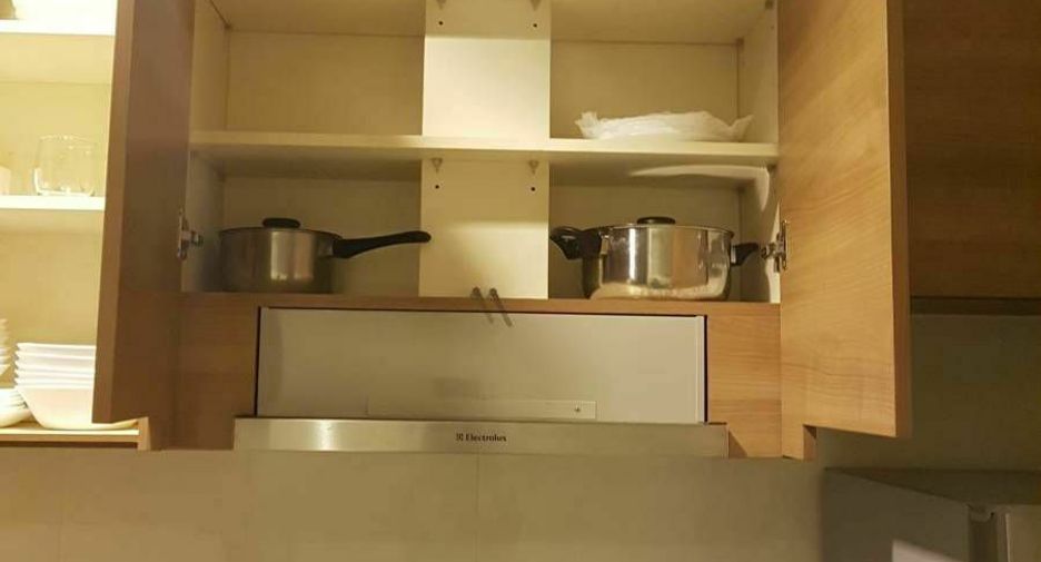 For rent 1 bed condo in Huai Khwang, Bangkok