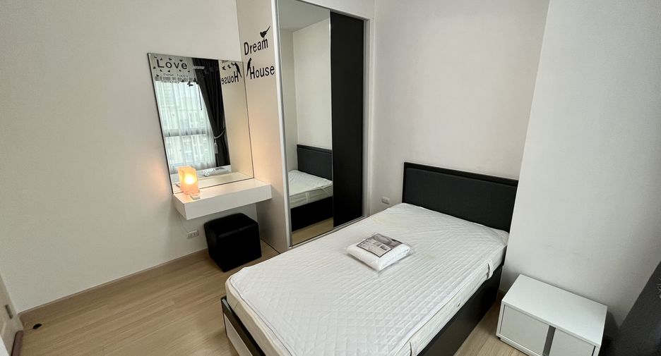 For rent 2 bedrooms condo in Thon Buri, Bangkok