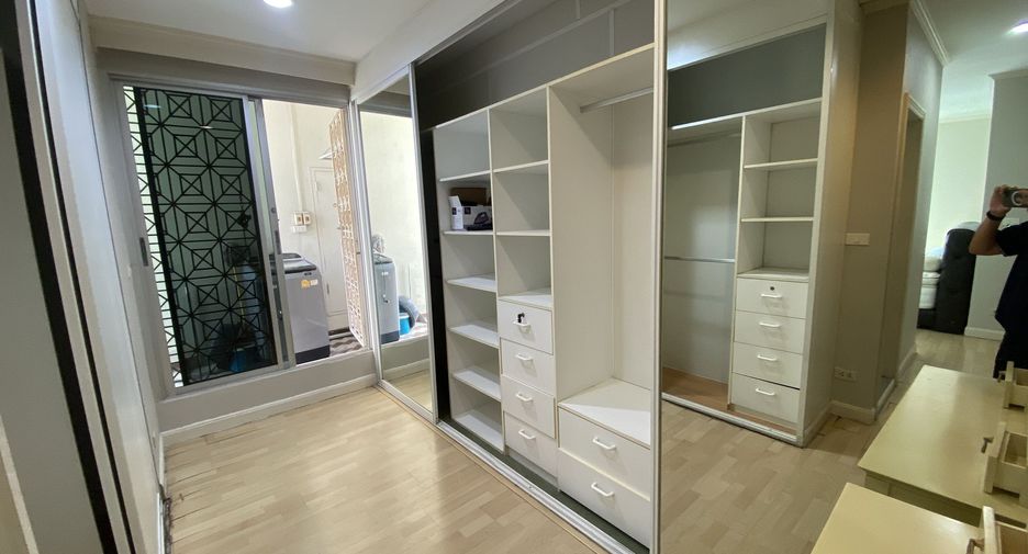 Condo en alquiler de 2 habitaciones en Sathon, Bangkok