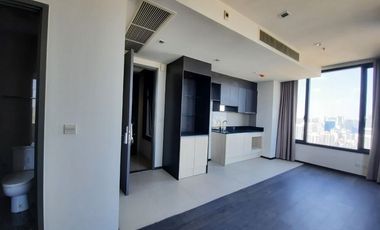 For sale 2 bedrooms condo in Khlong Toei, Bangkok