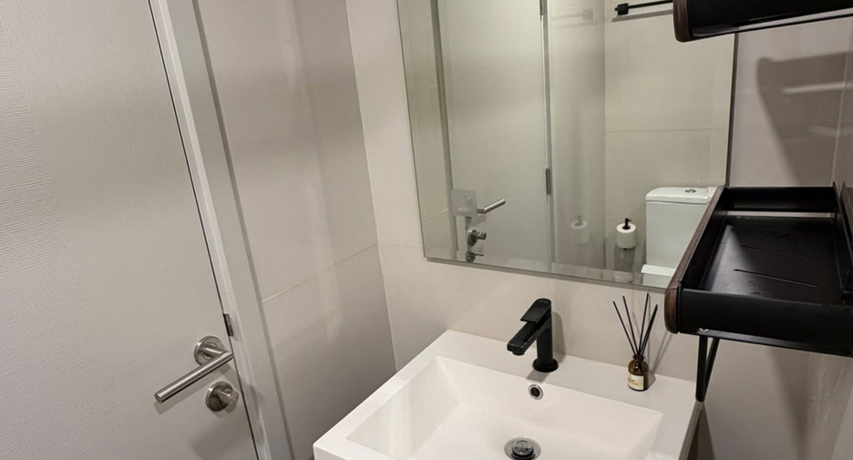 À louer 1 chambre condo à Huai Khwang, Bangkok