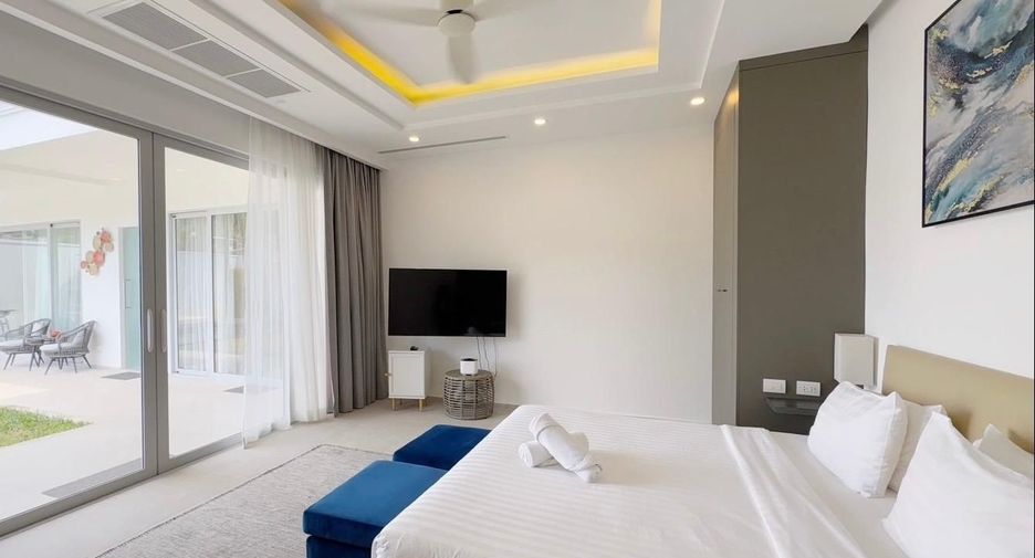 À louer 3 chambres villa à Mueang Phuket, Phuket
