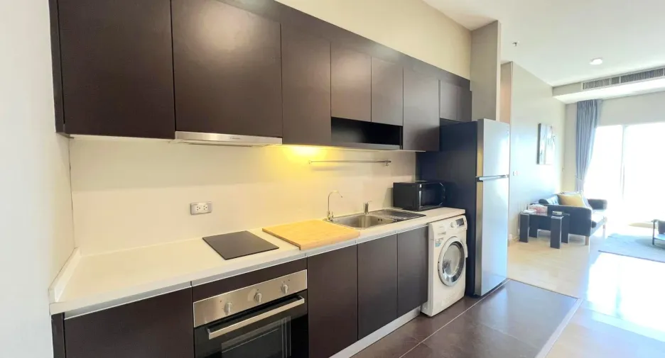 For rent 2 bedrooms condo in Watthana, Bangkok