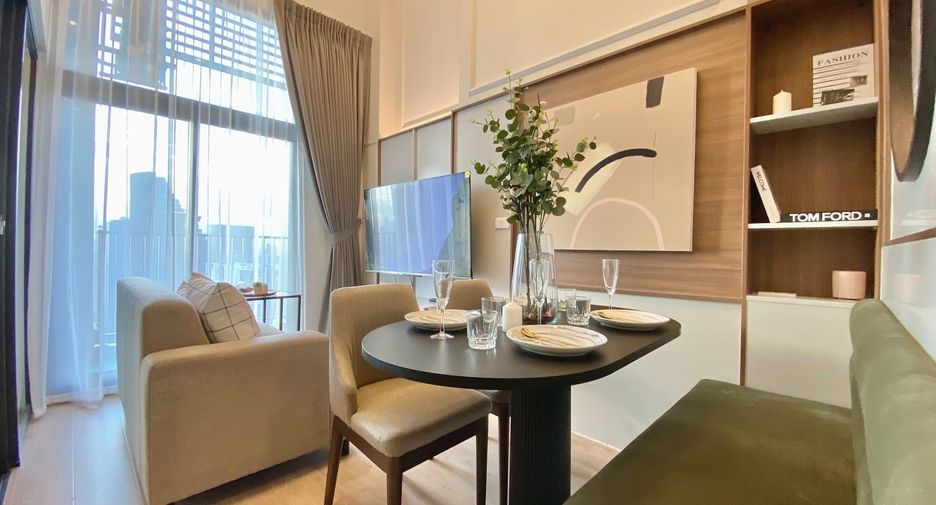 Condo en alquiler de 2 habitaciones en Huai Khwang, Bangkok