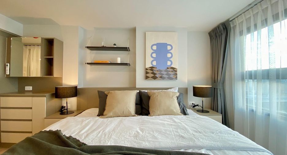 Condo en alquiler de 2 habitaciones en Huai Khwang, Bangkok