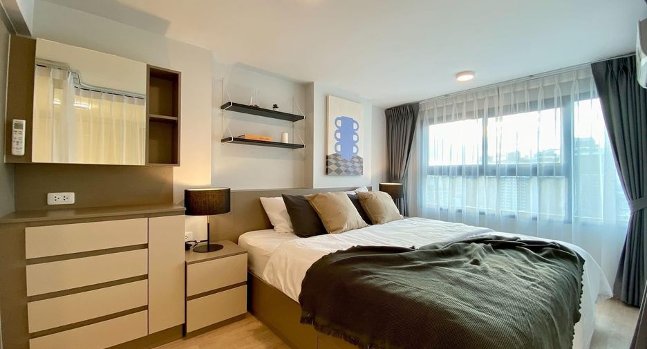 Condo en alquiler de 2 habitaciones en Huai Khwang, Bangkok