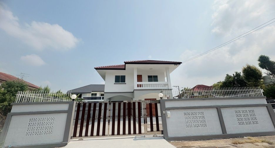 For sale 4 bedrooms house in Bang Khae, Bangkok