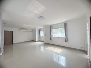 For sale 4 bedrooms house in Bang Khae, Bangkok
