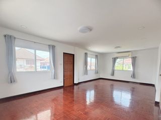 For sale 4 bedrooms house in Bang Khae, Bangkok