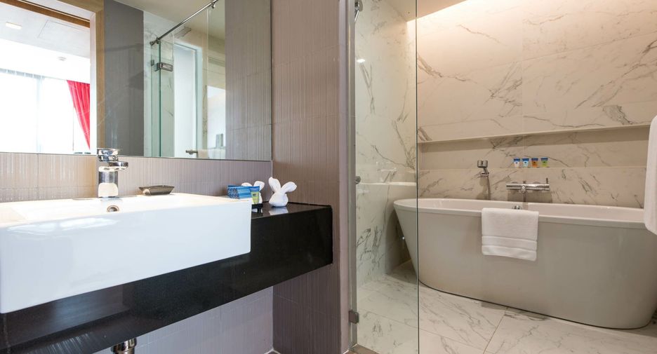 For rent 1 bed condo in Khlong Toei, Bangkok