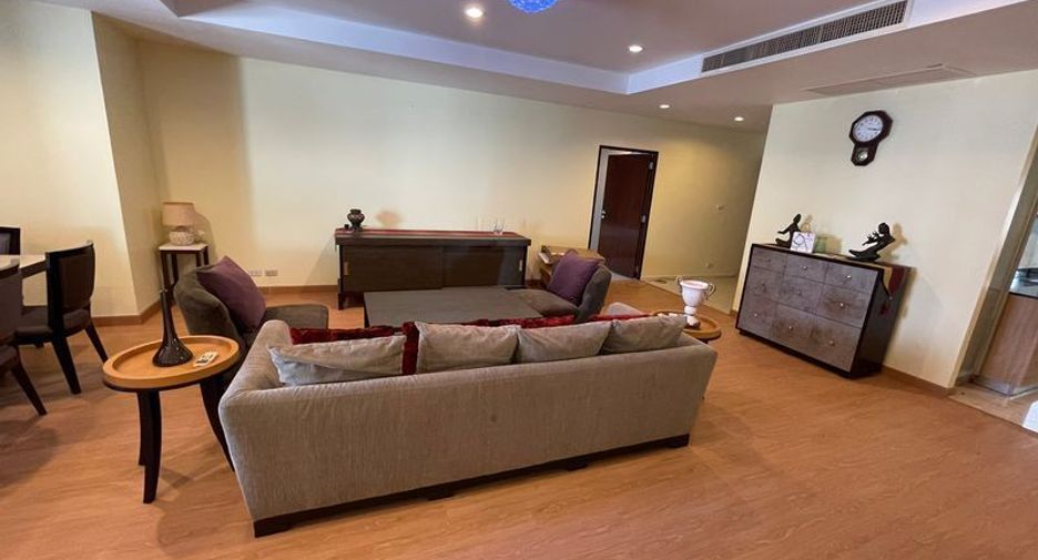 Wohnung zur Miete mit 3 Zimmer in Sathon, Bangkok