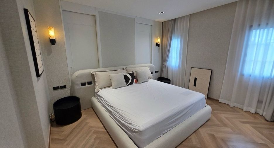 Haus zur Miete mit 4 Zimmer in Bang Phli, Samut Prakan