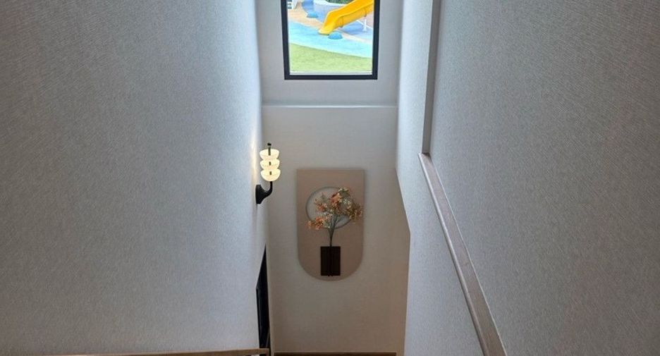 Haus zur Miete mit 4 Zimmer in Bang Phli, Samut Prakan