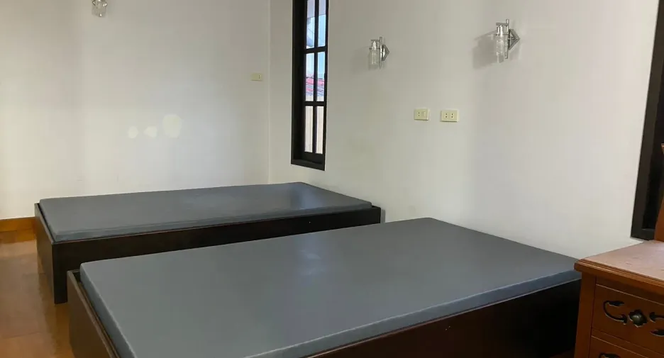 出租 3 卧室 独立屋 在 塔朗, 普吉